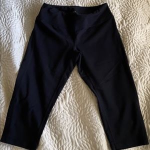 Zella Black Cropped Legging Small